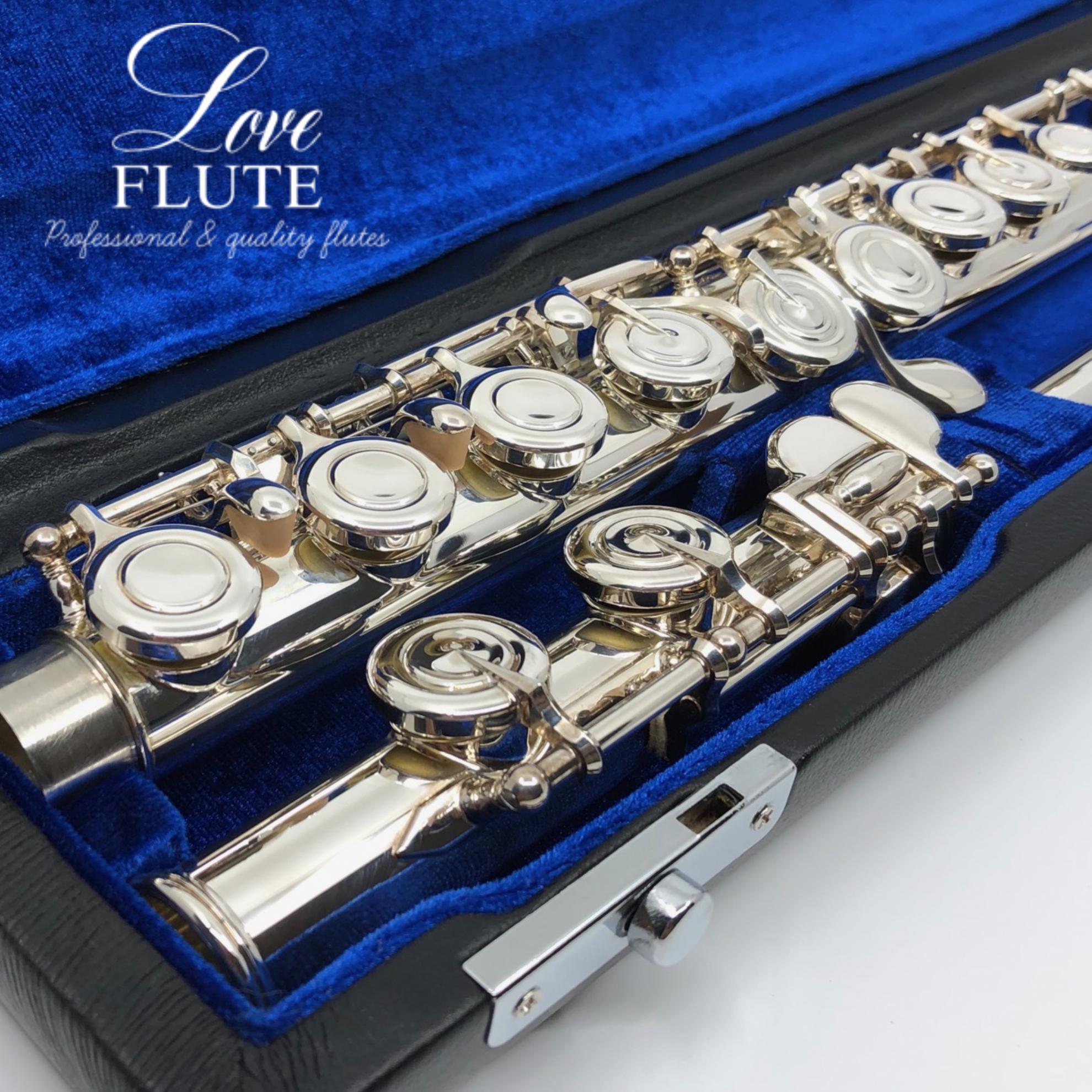 Yamaha 212 Flute 95 Like New (長笛) (法式按鍵)